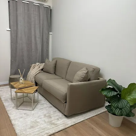 Apartment Julix - Quadraro *